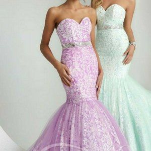Stunning Orchid/Ivory Lace/Tulle Strapless Embellished Formal Evening…
